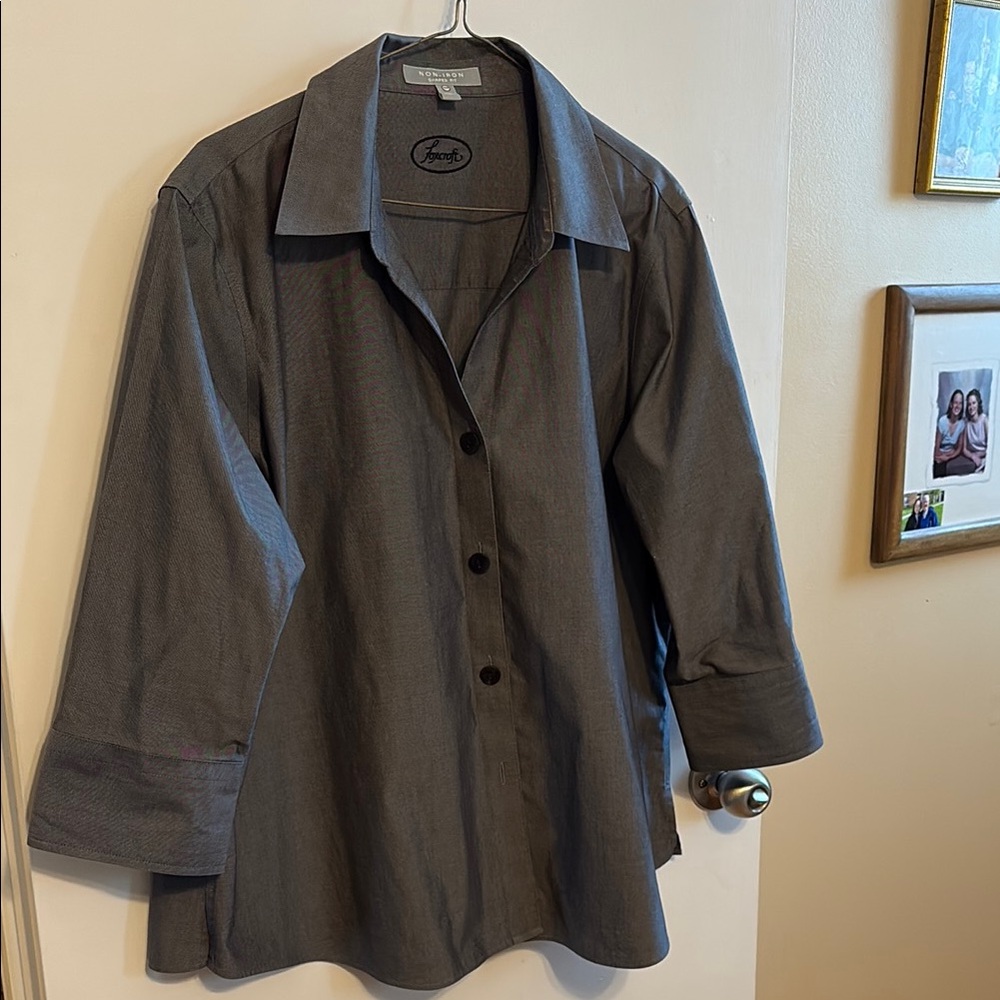 Classic Foxcroft blouse